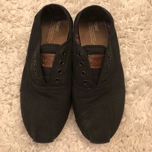 Men’s TOMS